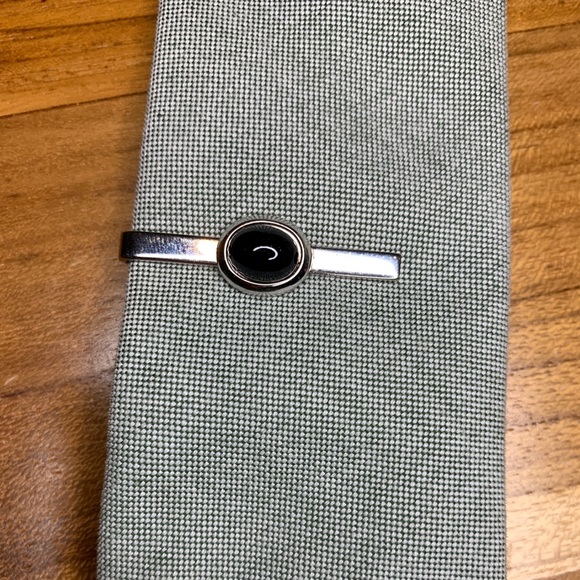 Opal and silver tie bar - Picture 2 of 3